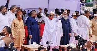 গলায় রশি ঝোলানোর পরিবর্তে ফুলের মালা পাচ্ছি: সংবর্ধনায় এ টি এম আজহার